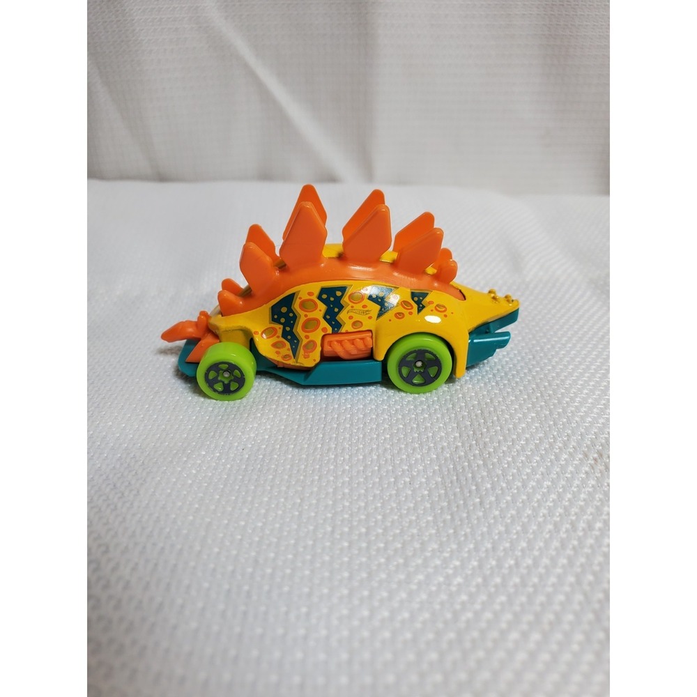 Hot Wheels Motosaurus‎ Die-Cast Car — 2016 Mattel — Dinosaur Stegosaurus Vehicle